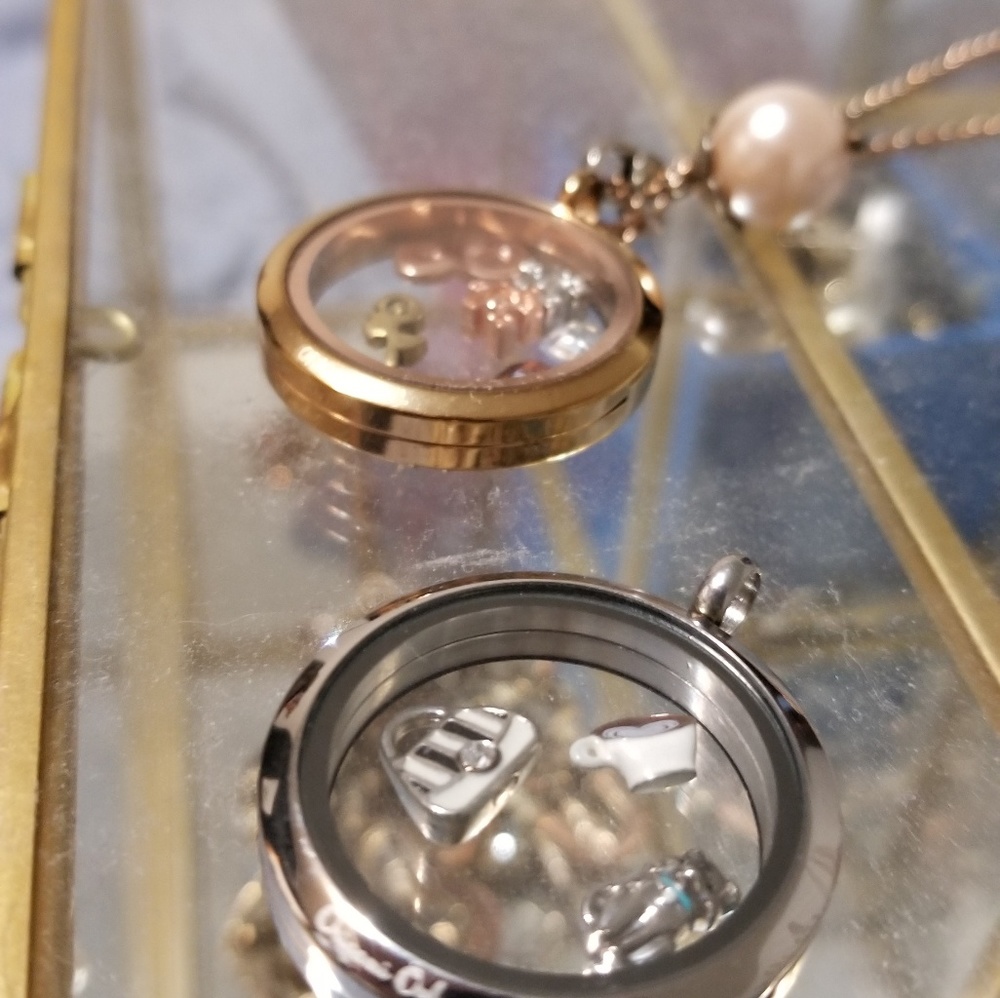 Origami Owl Lockets and Chain